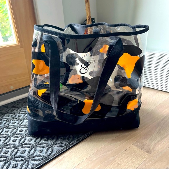 Charlotte & Emerson Handbags - Beach bag